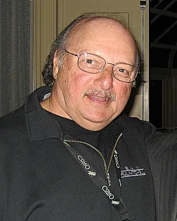 Dennis Franz